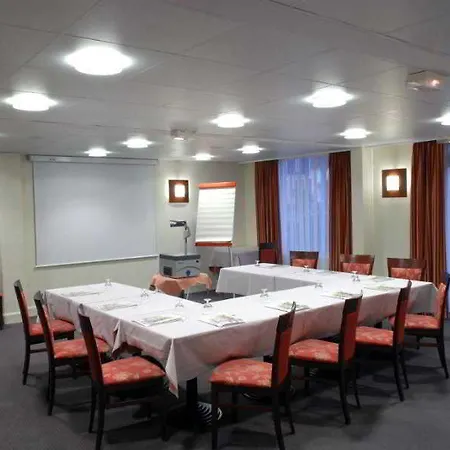 Noemys Montlucon - Restaurant Hotel 3*
