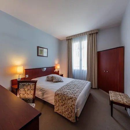 Noemys Montlucon - Restaurant Hotel 3*