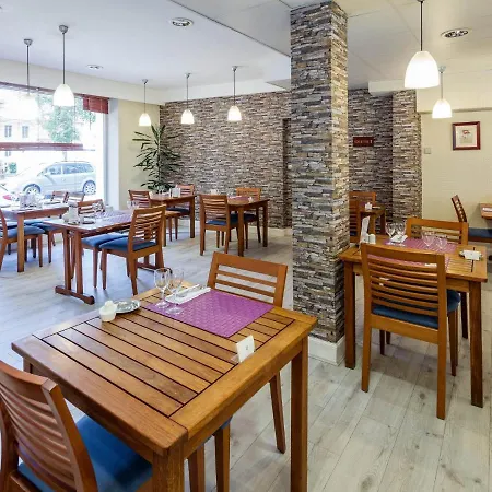 Hotel Noemys Montlucon - Restaurant Neris-les-Bains